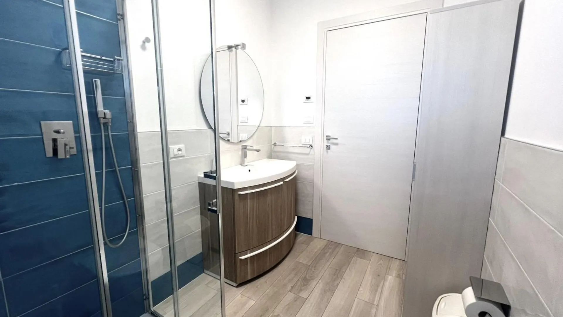 Sun Beach Residence Con Piscina - Piazza Brescia - Adria Holiday Jesolo - Family Apartments  Lido di Jesolo