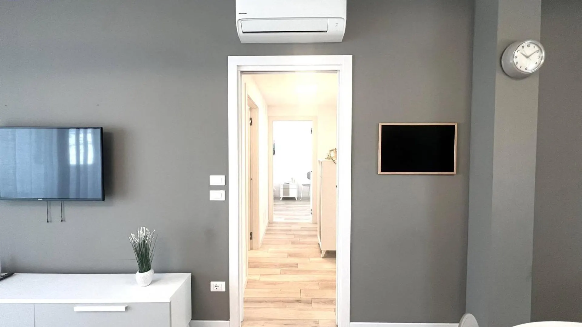 Sun Beach Residence Con Piscina - Piazza Brescia - Adria Holiday Jesolo - Family Apartments