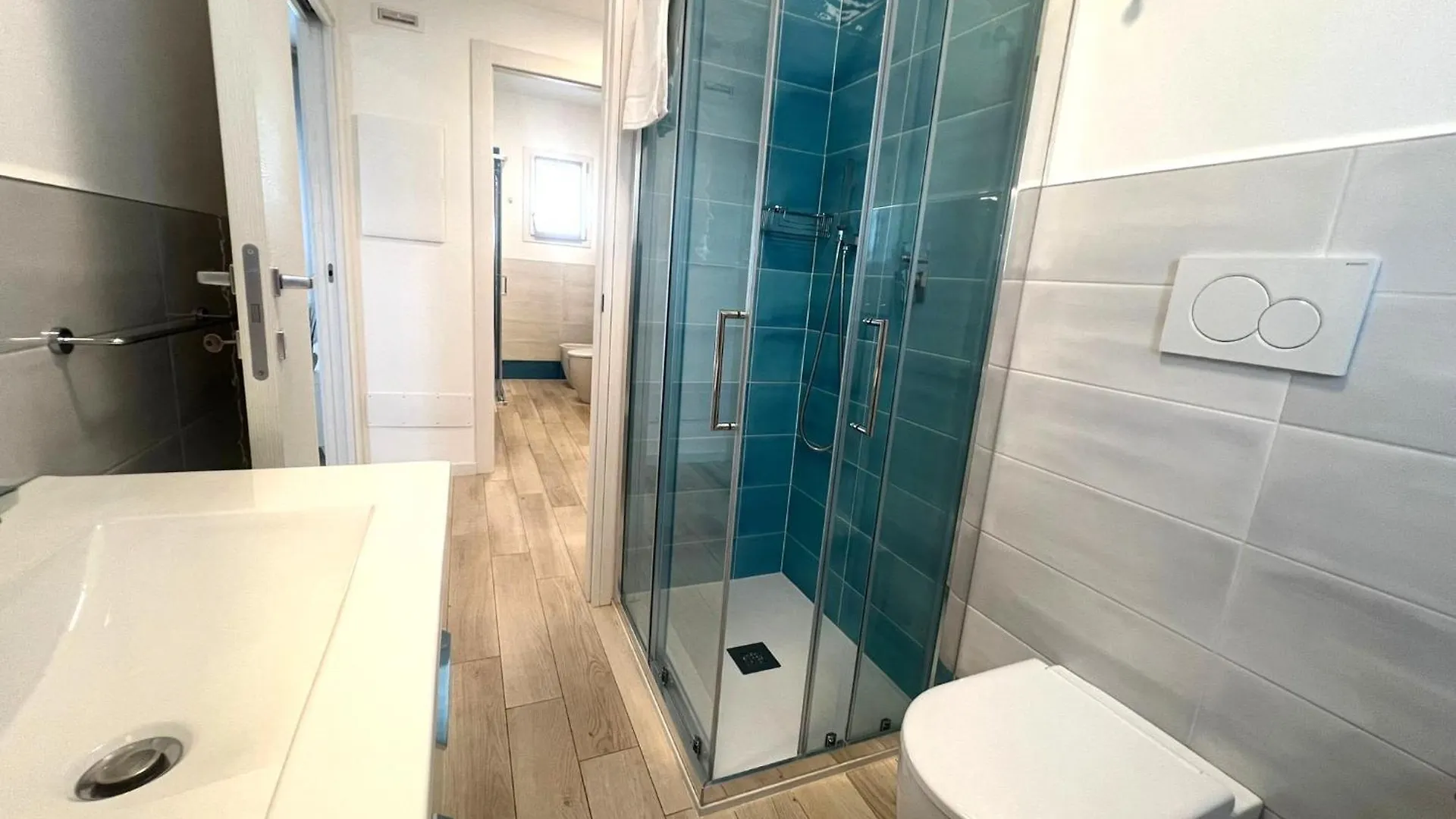 Sun Beach Residence Con Piscina - Piazza Brescia - Adria Holiday Jesolo - Family Apartments İtalya