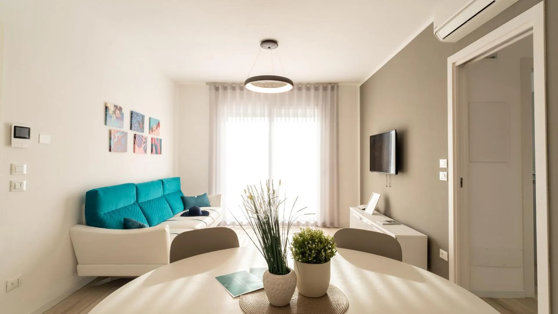 Sun Beach Residence Con Piscina - Piazza Brescia - Adria Holiday Jesolo - Family Apartments