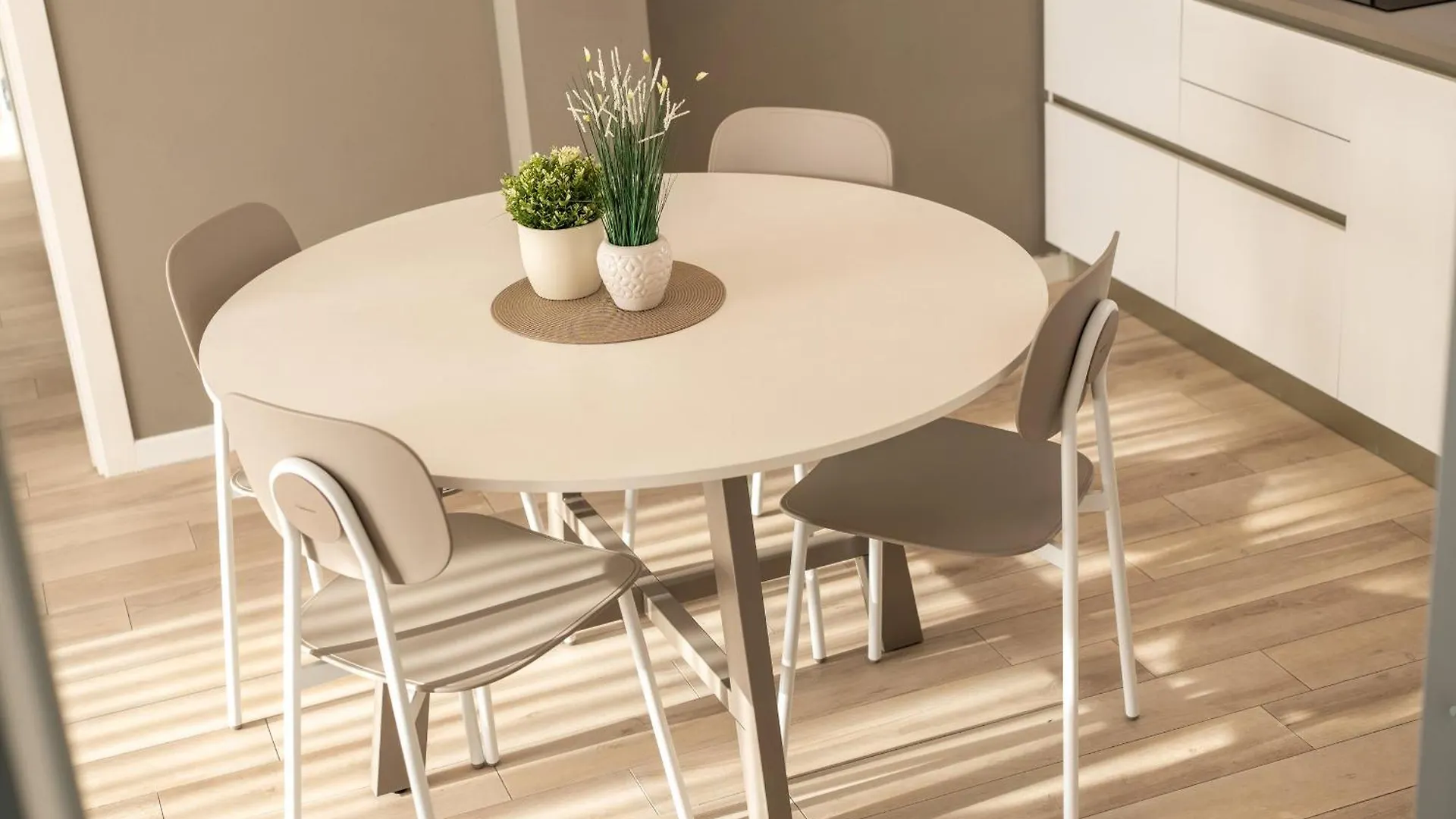 Sun Beach Residence Con Piscina - Piazza Brescia - Adria Holiday Jesolo - Family Apartments 0*, Lido di Jesolo