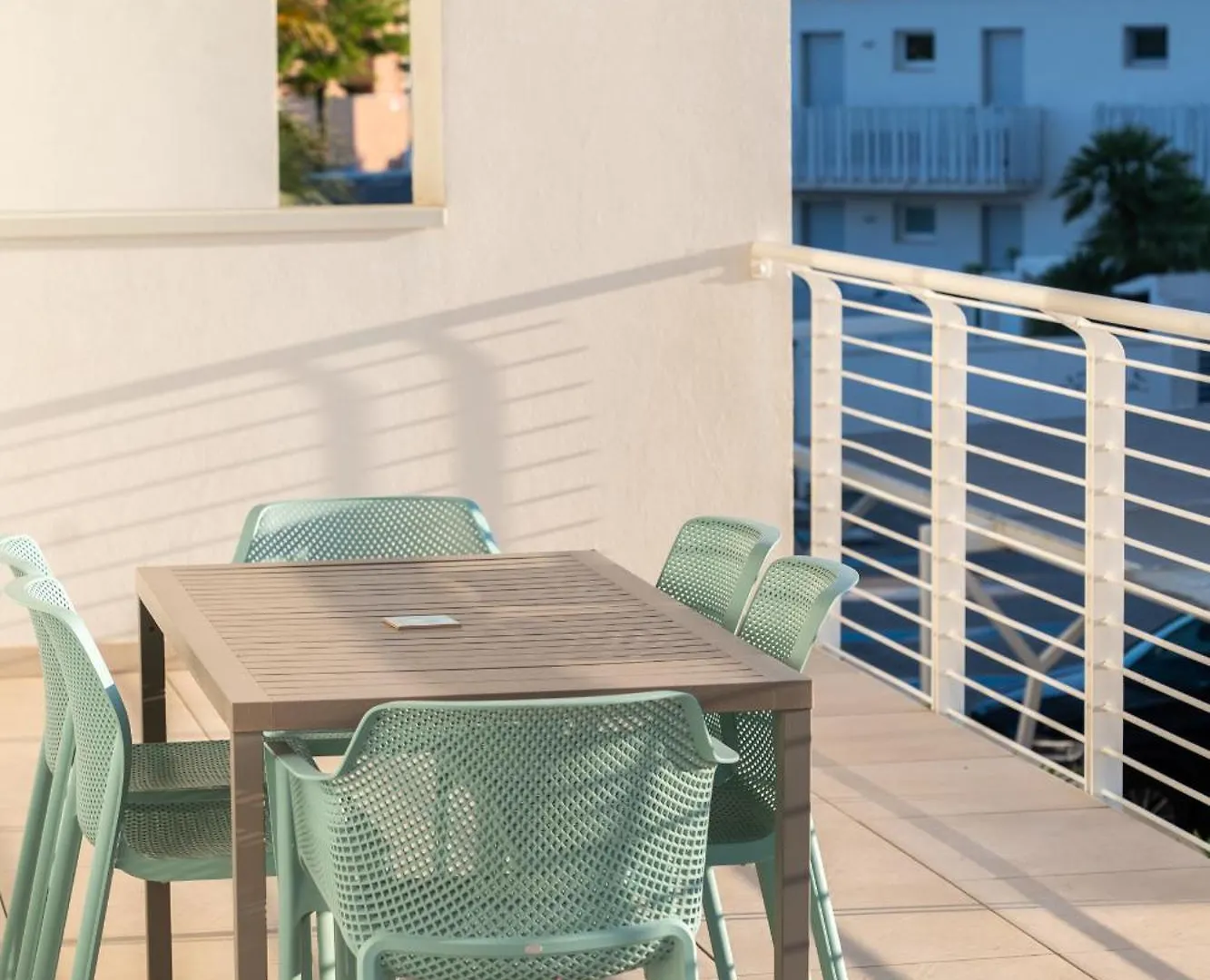 Sun Beach Residence Con Piscina - Piazza Brescia - Adria Holiday Jesolo - Family Apartments 0*, Lido di Jesolo İtalya