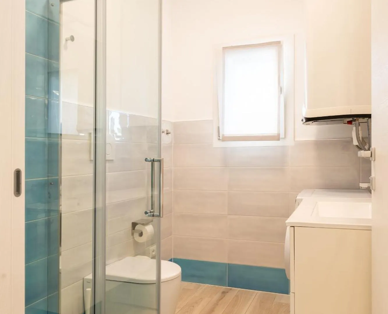 Sun Beach Residence Con Piscina - Piazza Brescia - Adria Holiday Jesolo - Family Apartments Lido di Jesolo
